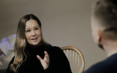 Sielunhoitoterapeutti Neea Perho on huolissaan suorituskeskeisestä kulttuurista, joka on hiipinyt myös seurakuntiin – ”Anna itsellesi lupa olla”