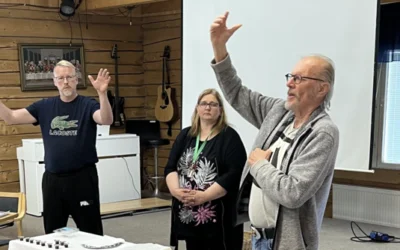 Kuurojen työtä jo 50 vuotta – Juhlavuosi huipentuu Juhannuskonferenssin puheenvuoron lisäksi lokakuussa pidettävään juhlaan