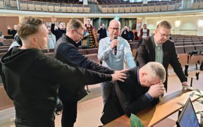 Helluntaikirkon syyskokous historiallisissa merkeissä