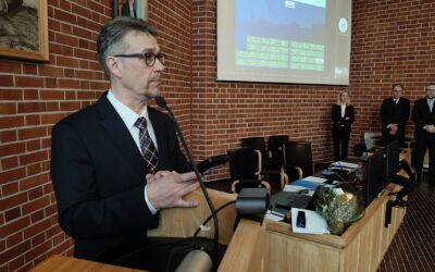 Kari ”KK” Korhonen palkittiin Suomen Valkoisen Ruusun I luokan mitalilla kultaristein – ”Työ jatkuu”